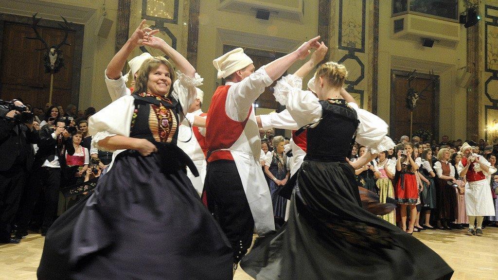 93. Jägerball