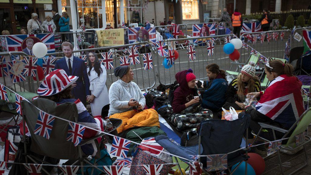 Royale Hochzeit: Fans in Windsor