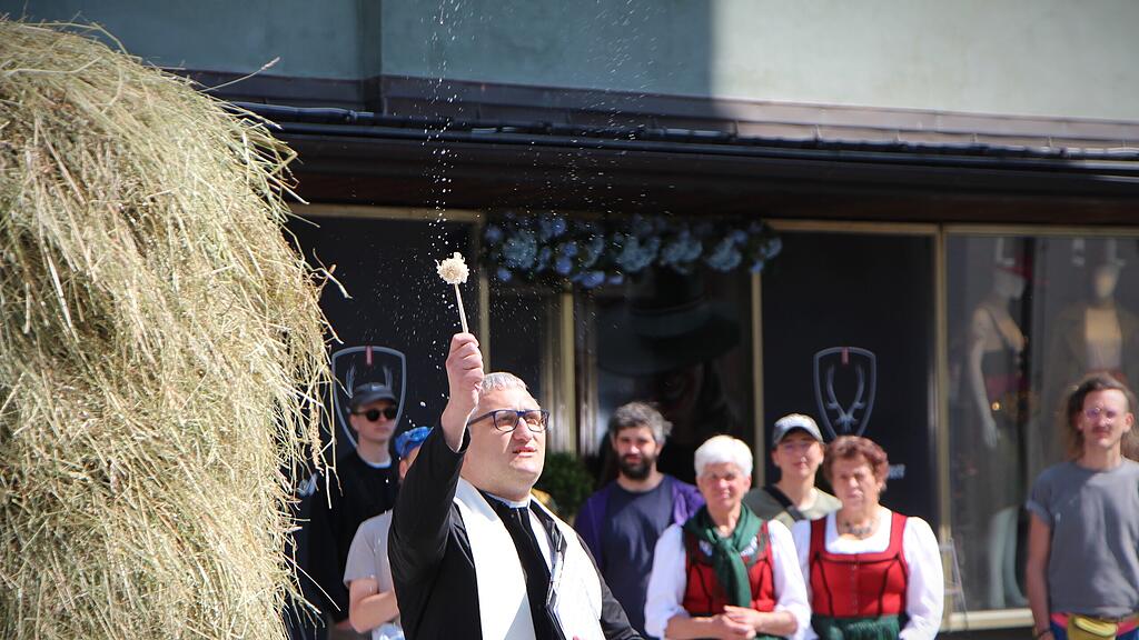 Supergau  Festival - f\u00fcr zeitgen\u00f6ssische K\u00fcnste