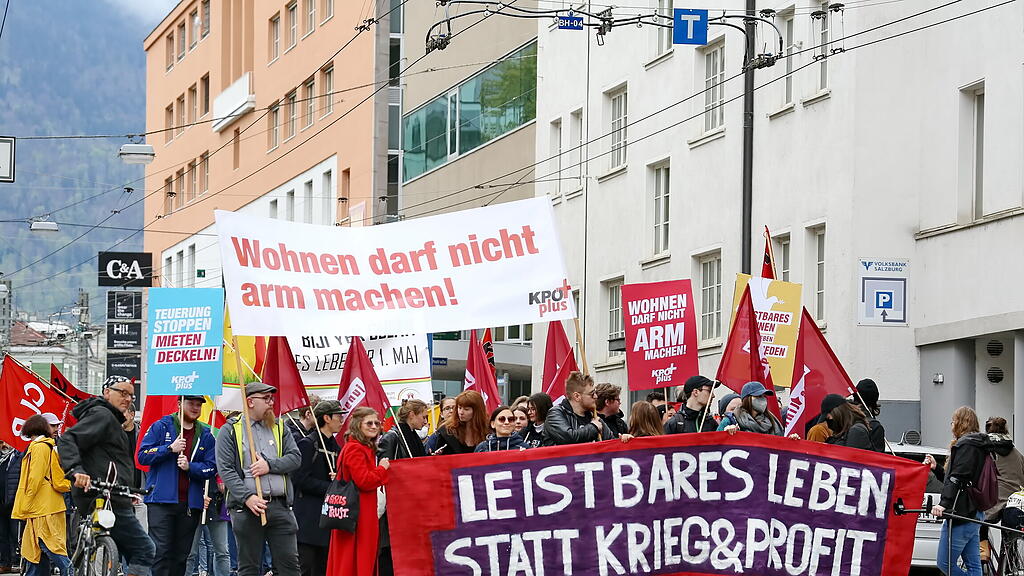 1. Mai-Demo in der Stadt Salzburg