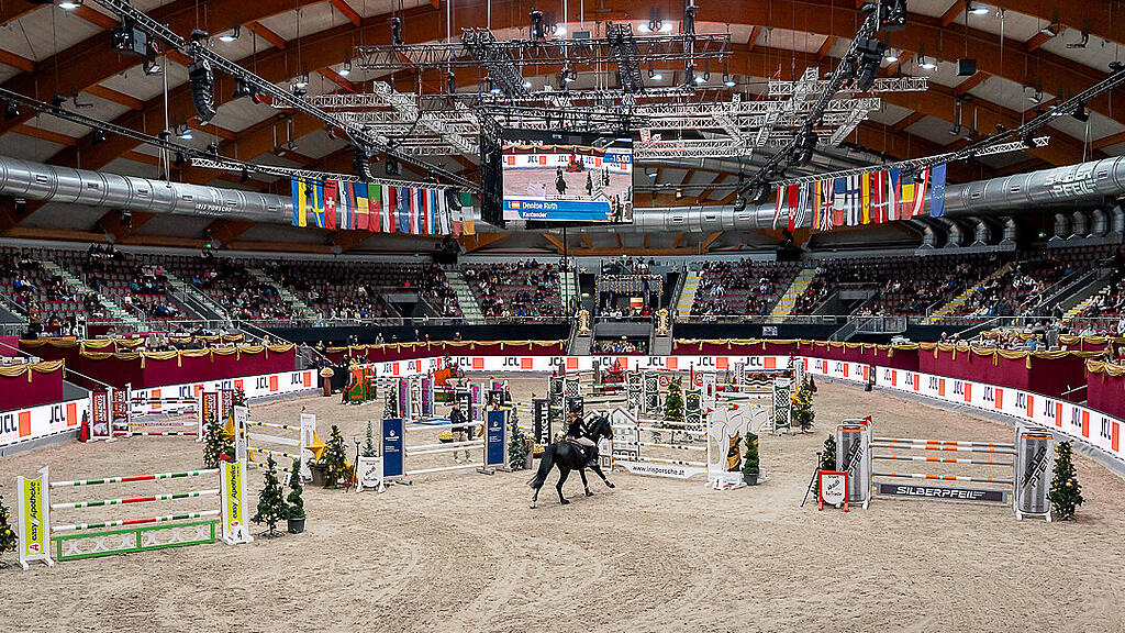 Amadeus Horse Indoors 2023