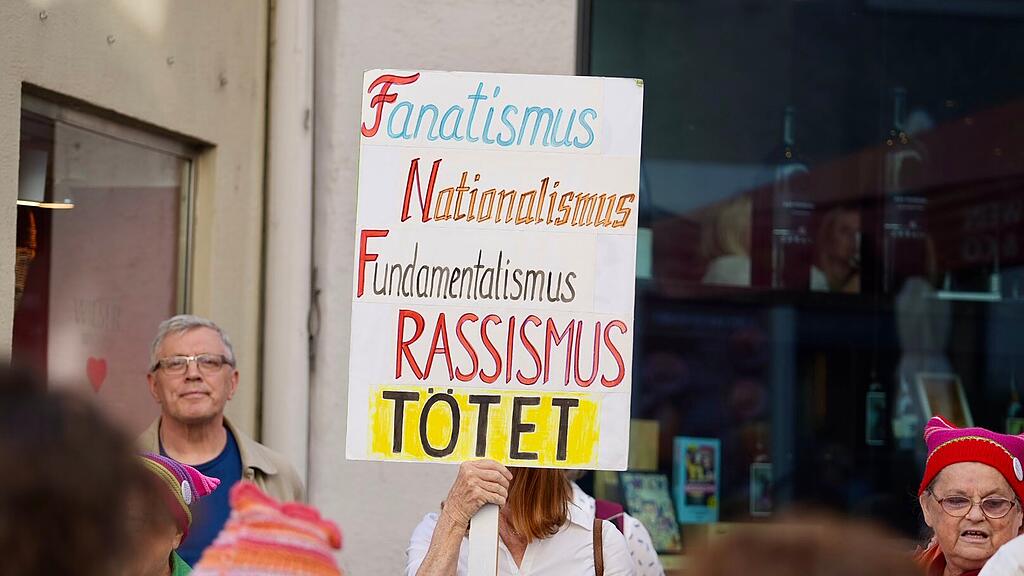 "Demo gegen rechts" in Salzburg