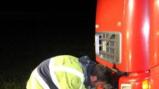 Lkw verliert Öl