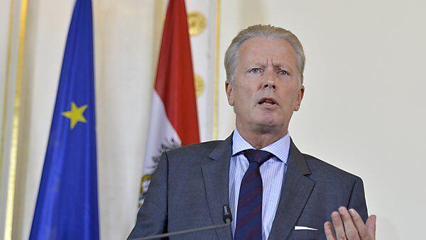 Mitterlehner zeigt Verständnis für Zaun