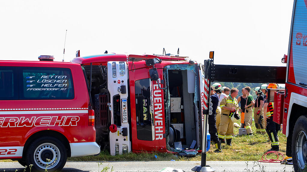 VU Feuerwehrauto Göming