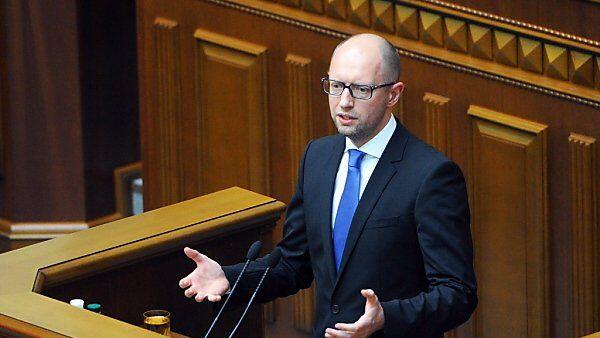 Ministerpräsident Arsenij Jazenjuk bleibt im Amt