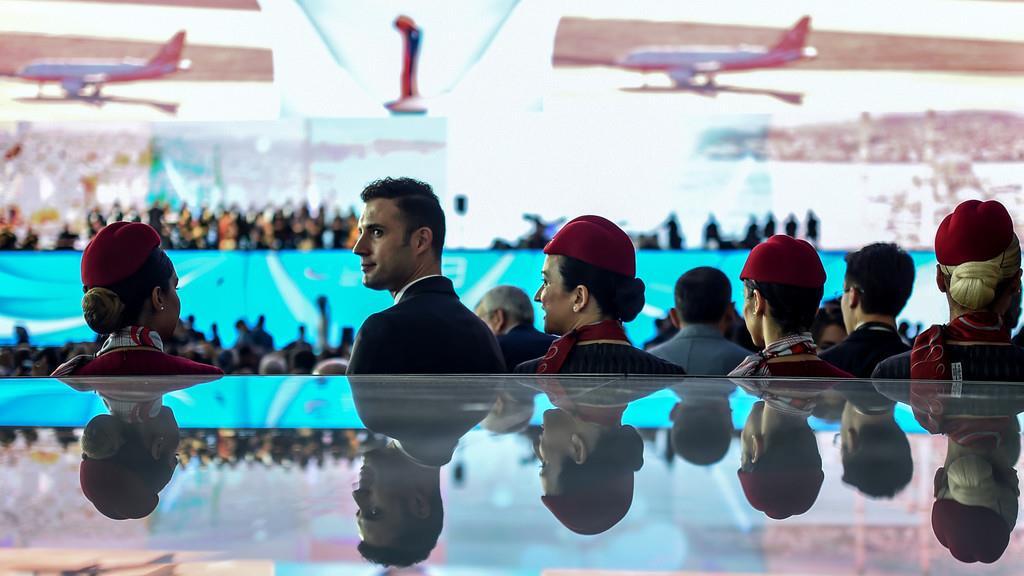 Riesiger Flughafen in Istanbul eröffnet