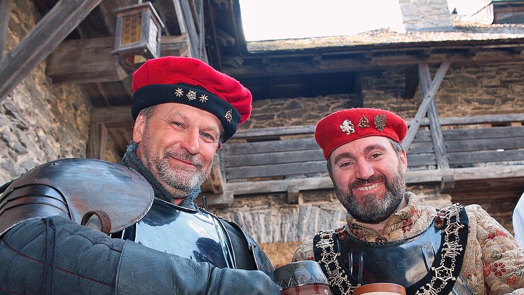 Mittelalterfest auf Burg Finstergr\u00fcn