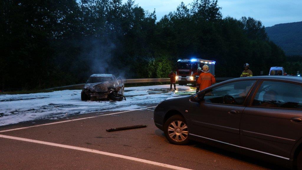 Schwerer Crash auf der B156