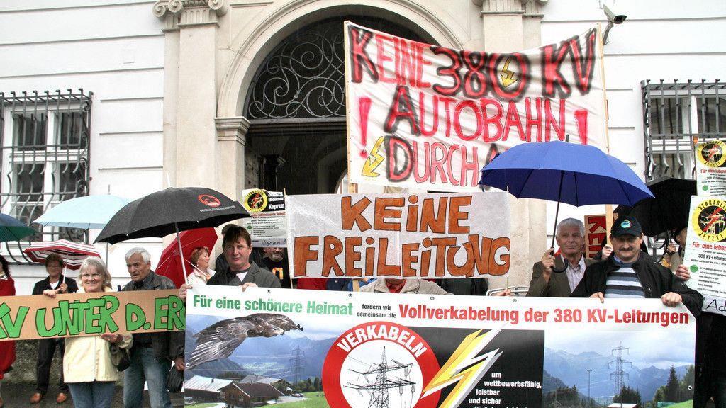 Demonstration 380 kv Mozartplatz