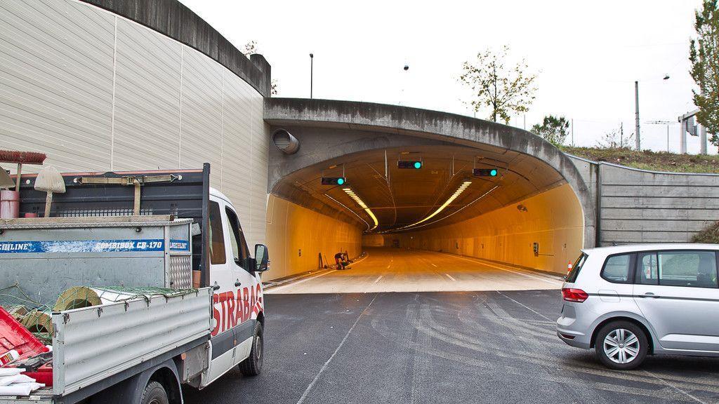 Feinschliff an der Baustelle im Lieferinger Tunnel