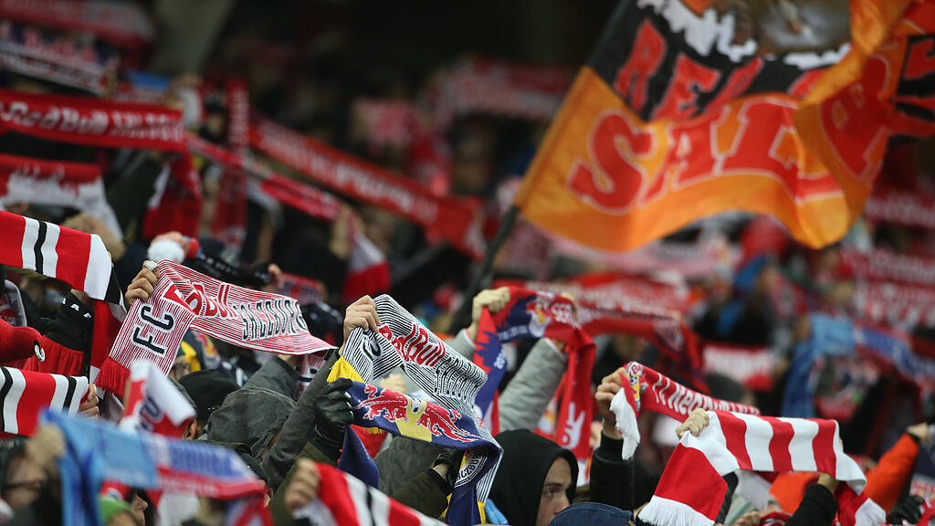 SB, Salzburg-Fans, Fußballfans