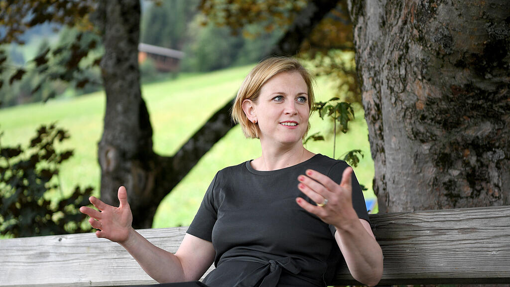 Beate Meinl-Reisinger, NEOS