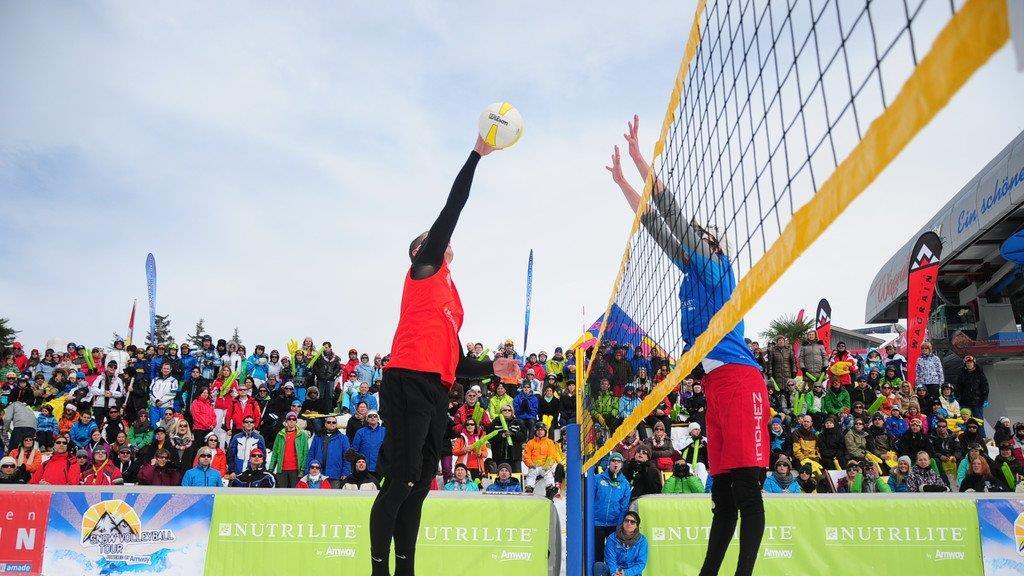 Snow-Volleyball in Wagrain, II