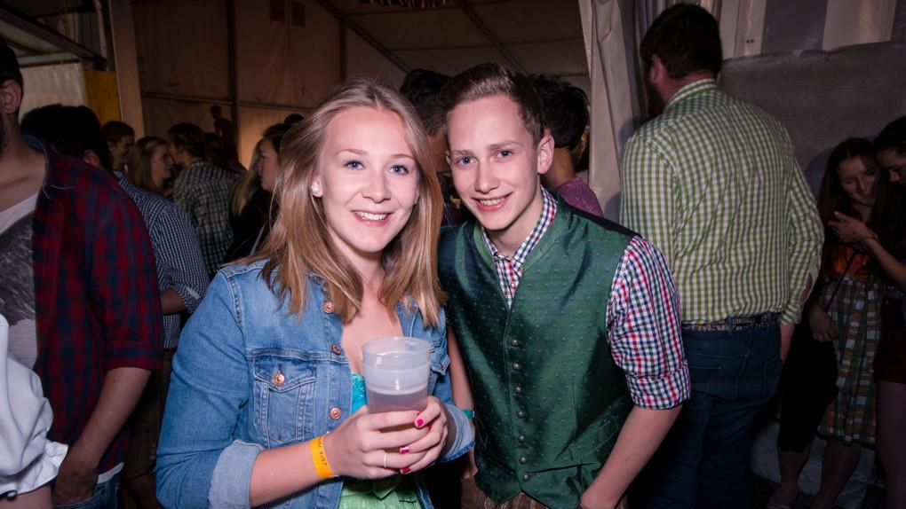10. Sagler Bierzelt II