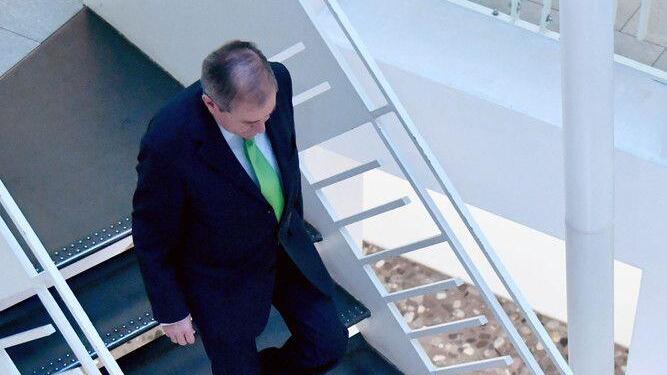 Bürgermeister Heinz Schaden tritt zurück, I