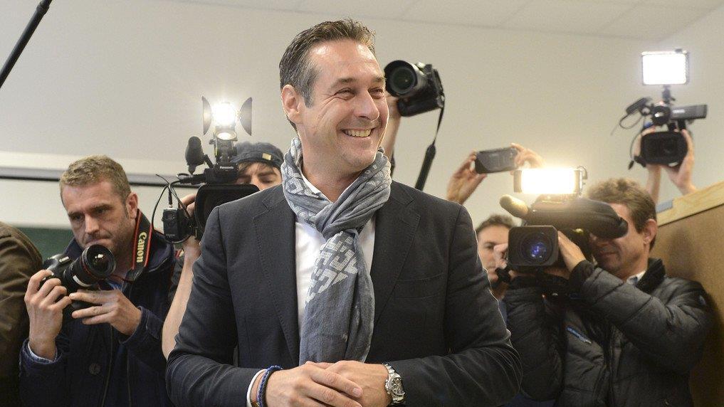Nationalratswahl: Spitzenkandidaten geben Stimme ab