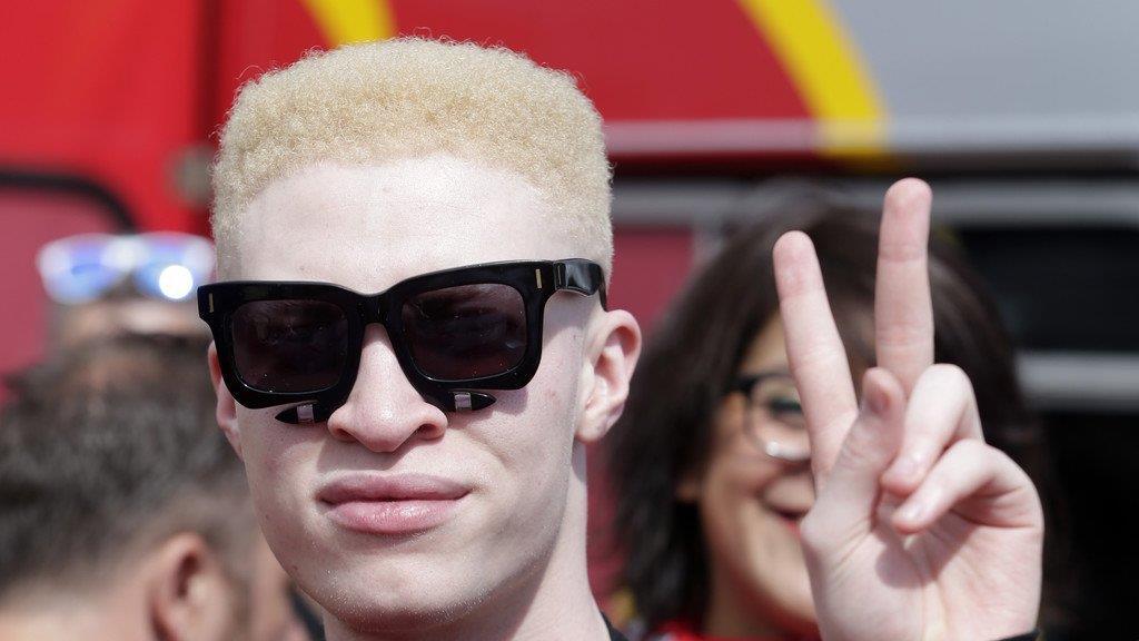 Life Ball: Flieger gelanden (2014)