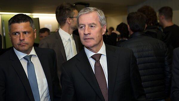 Banker kamen mit dem Schrecken davon