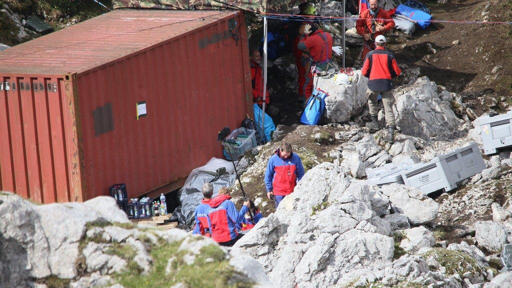 Rettungsteam erreicht Biwak 2