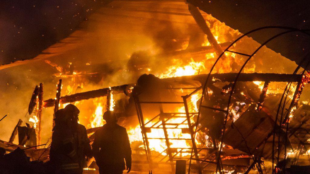 Großbrand bei Bauernhof in Seekirchen