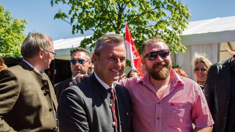 Maibaumaufstellen der FPÖ im Kuglhof