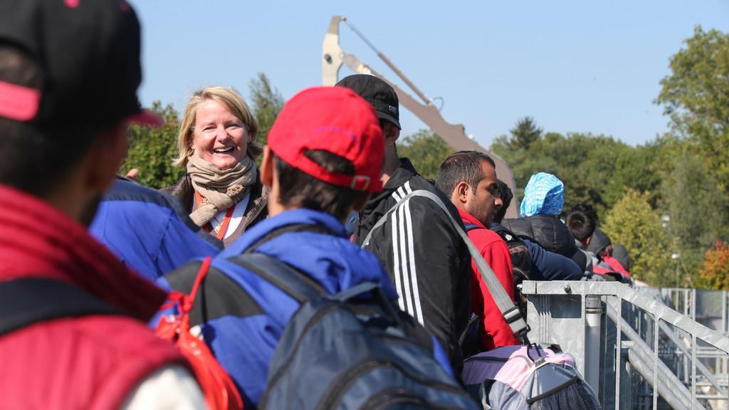 Flüchtlinge - Lage in Salzburg spitzt sich zu II