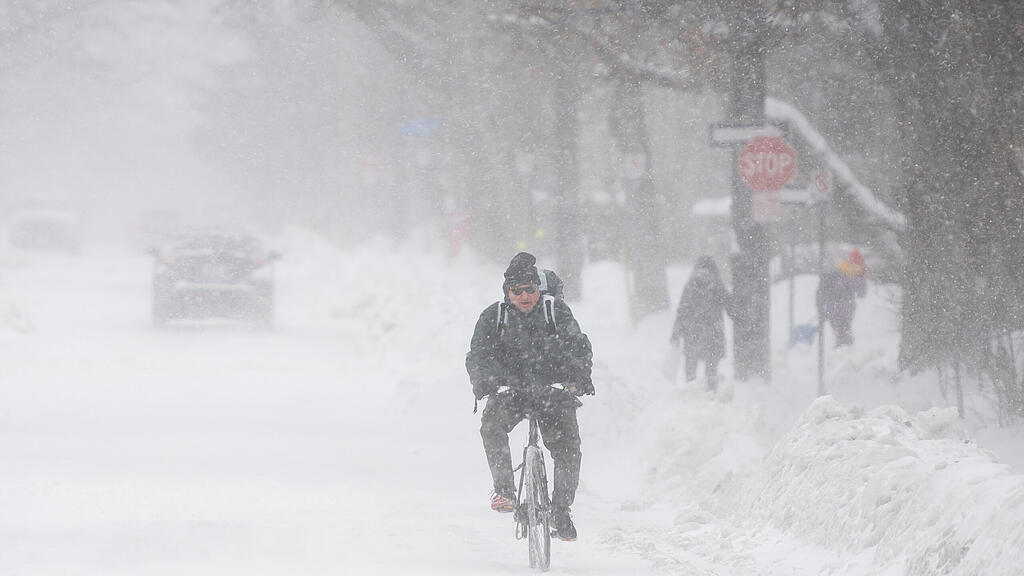 Wintersturm und K\u00e4ltewelle in den USA
