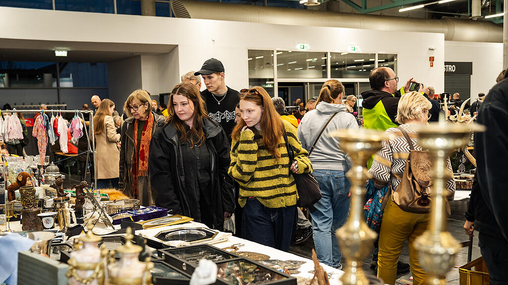 Nacht-, Antik- und Trödelmarkt