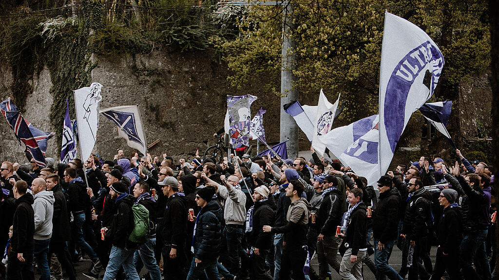 Fanmarsch Austria Salzburg