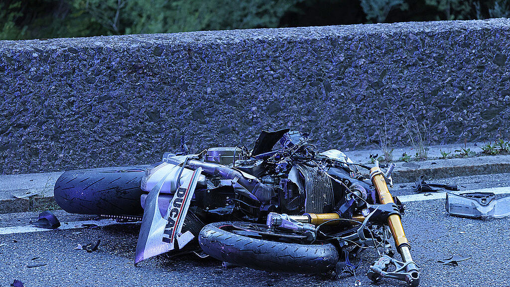Motorrad contra Auto in Schneizelreuth