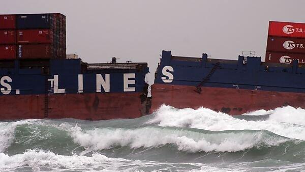 Das Schiff war auseinandergebrochen
