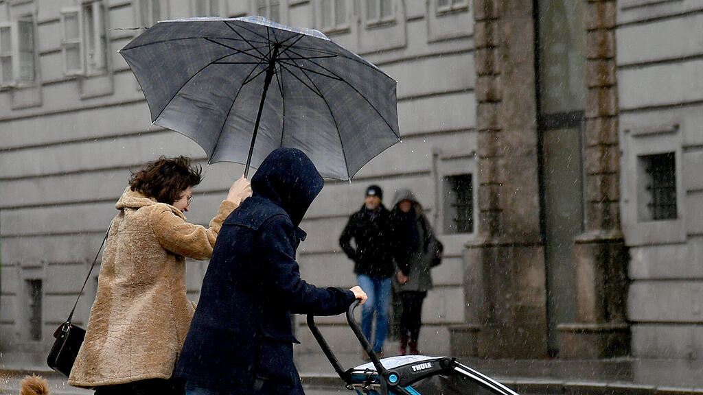 SALZBURG STURMTIEF SABINE =(4).jpg