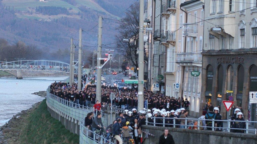 Baseler Fans in der Stadt