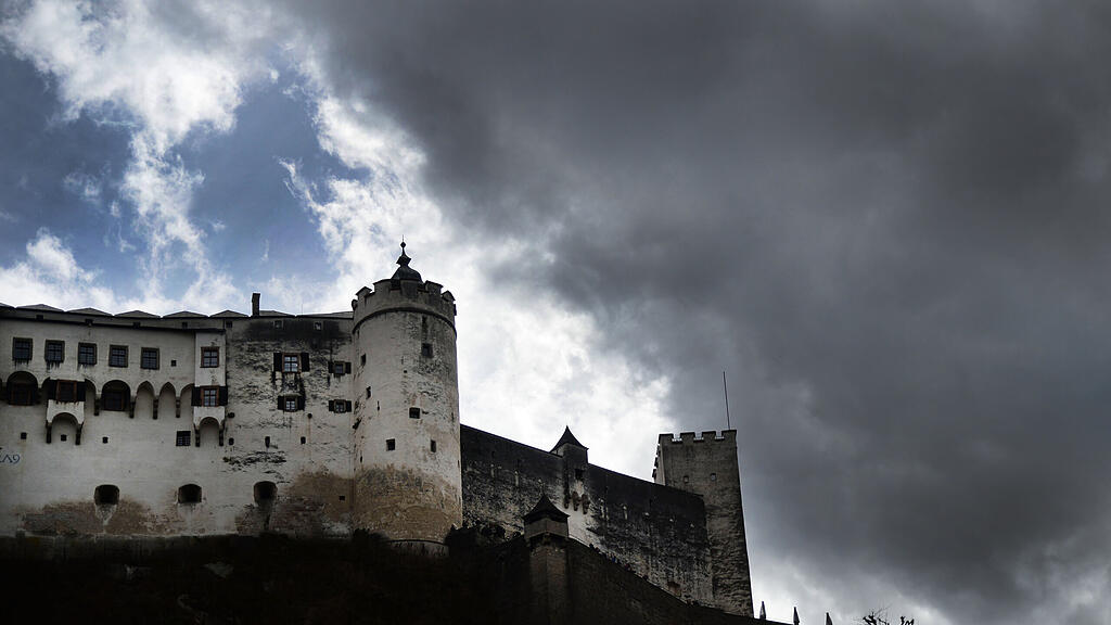 symb_wetter symb_festung symb_wolken