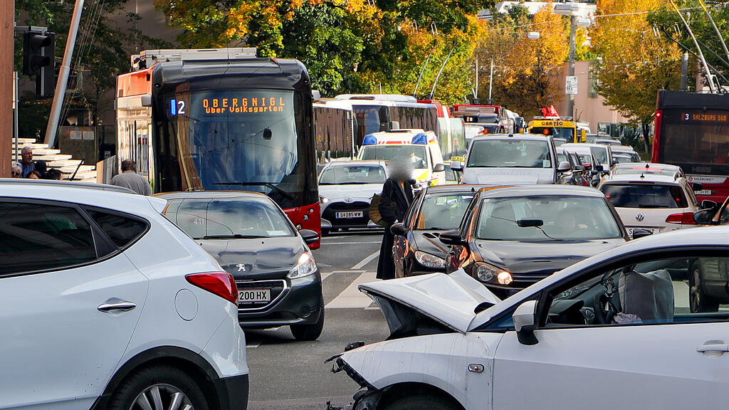 Pkw-Crash Salzburg-Nonntal