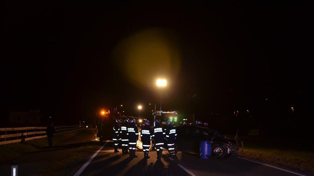 Vier Verletzte bei Crash auf B167