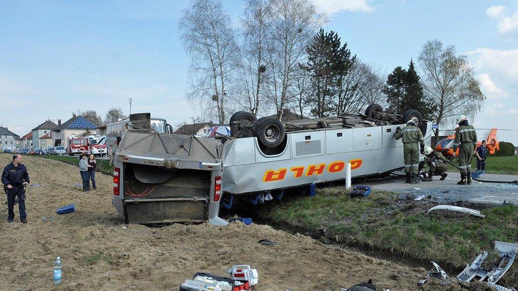 Busunglück in Schwand im Innkreis