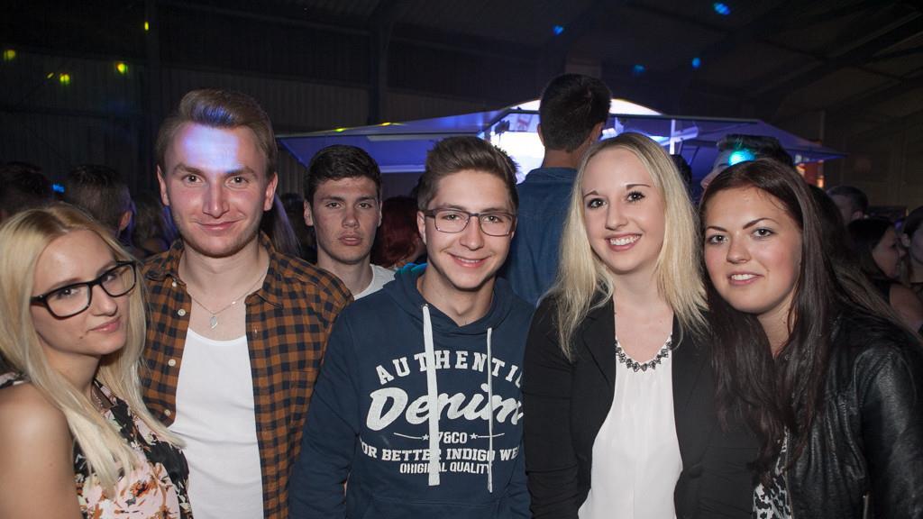 Kick-Off-Party, I