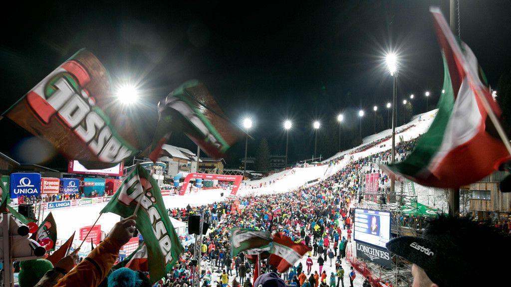 Mega-Stimmung beim Nachtslalom in Flachau