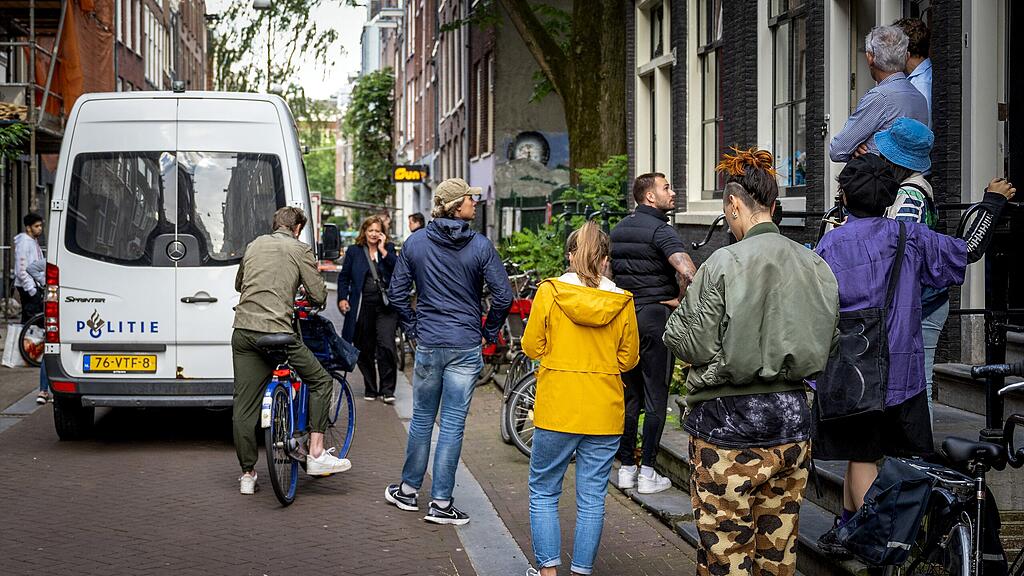 Kriminalreporter Peter R. de Vries in Amsterdam niedergeschossen