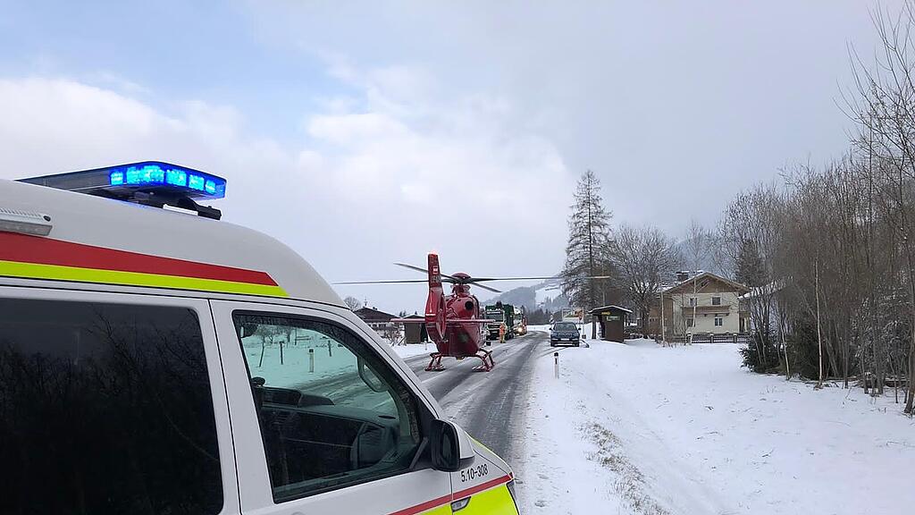 Bus gegen Pkw