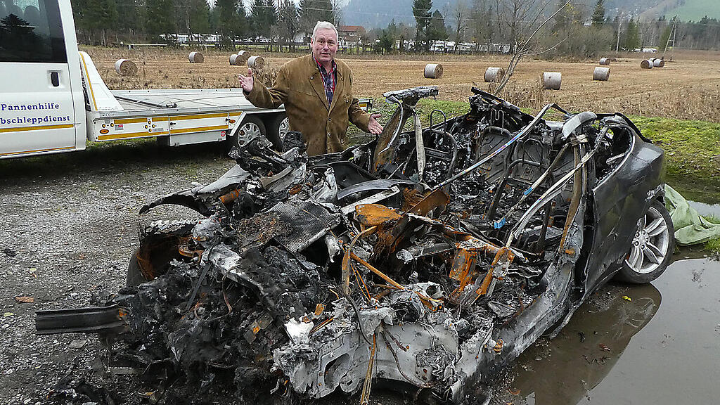 Tesla war bei einem Unfall vor sechs Wochen ausgebrannt