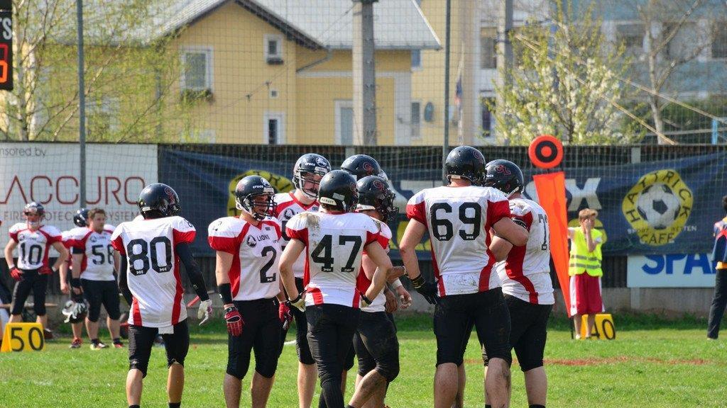Bulls verlieren Homeopener, II