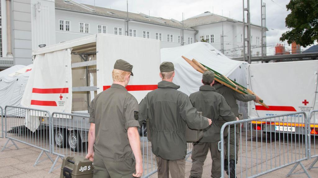 Flüchtlinge in Salzburg: Bundesheer im Hilfseinsatz