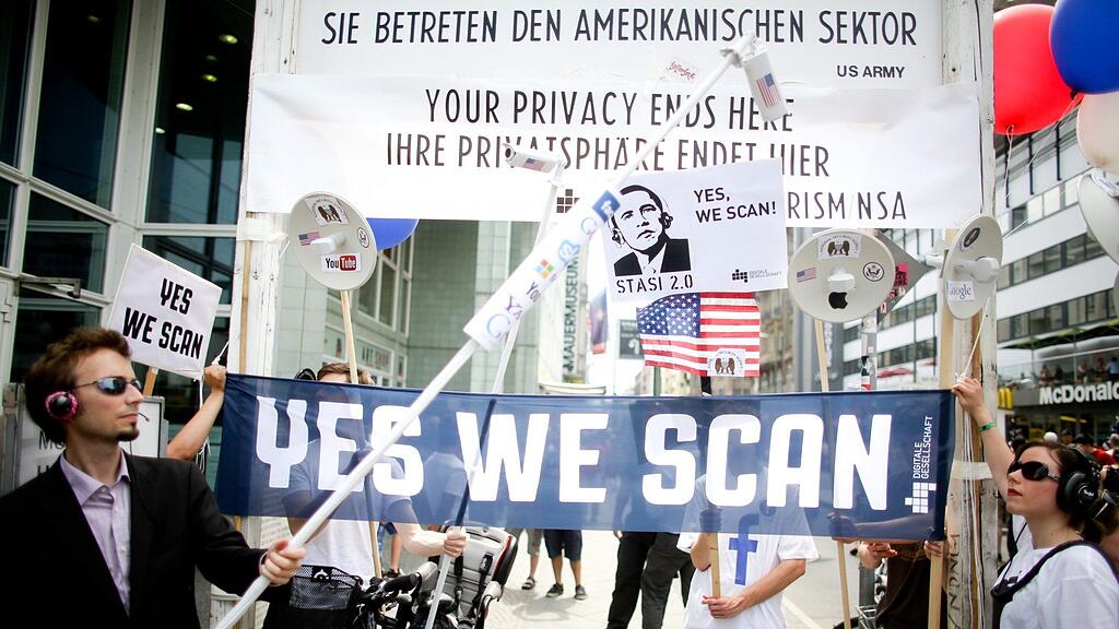 Potenzielle Zusammenarbeit der Web-Dienstleister mit dem US-Geheimdienst NSA entfacht Proteste.