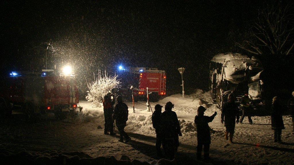 20 Verletzte bei Busunfall