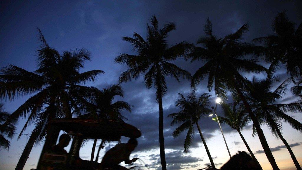 Super-Taifun Haiyan trifft Philippinen: Massenevakuierungen
