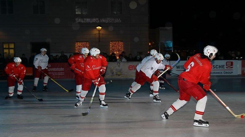 Eishockey-Charity am Mozartplatz