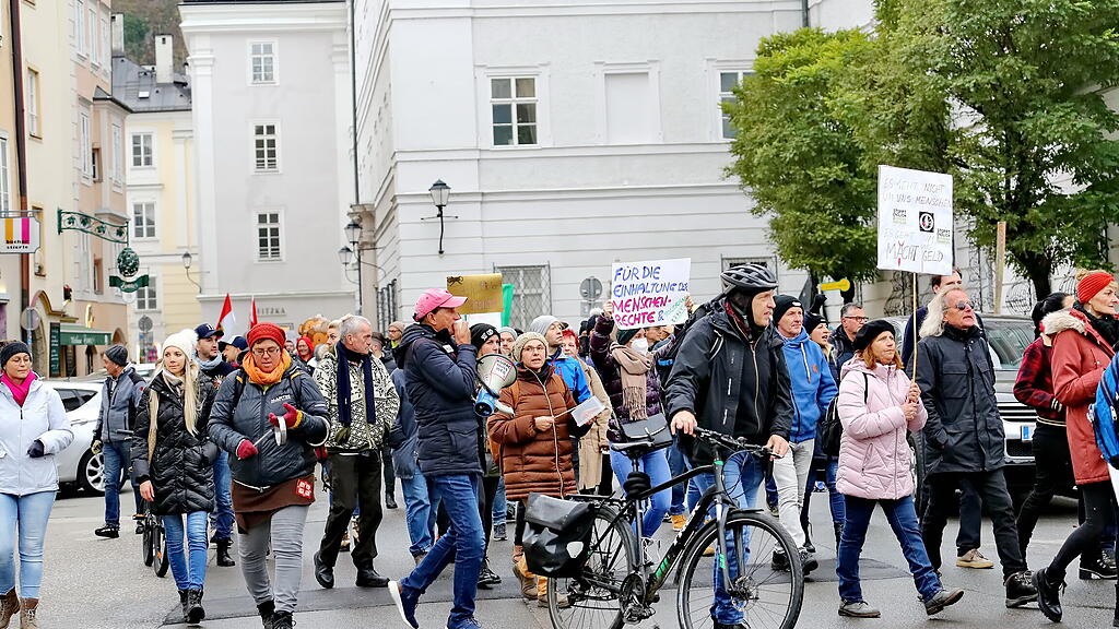 Corona-Demo in Salzburg am Sonntag